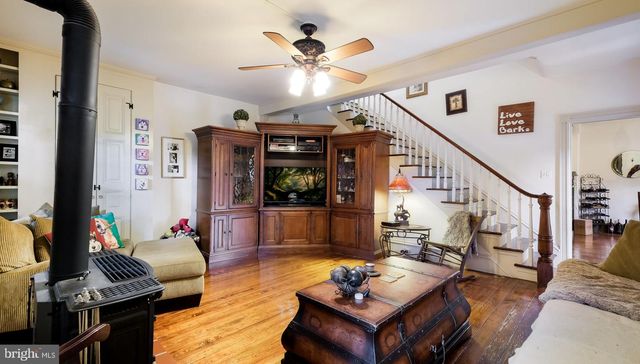 45 E BUTLER AVE, Doylestown, PA 18901