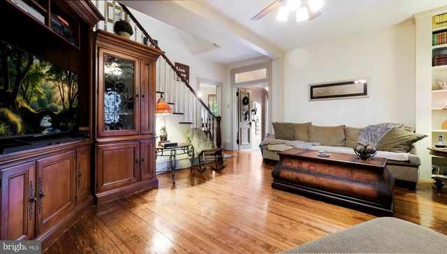 45 E BUTLER AVE, Doylestown, PA 18901