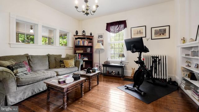 45 E BUTLER AVE, Doylestown, PA 18901