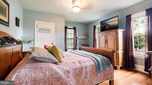 45 E BUTLER AVE, Doylestown, PA 18901