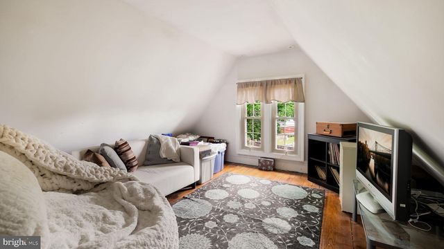 45 E BUTLER AVE, Doylestown, PA 18901