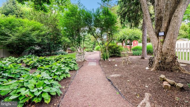 45 E BUTLER AVE, Doylestown, PA 18901