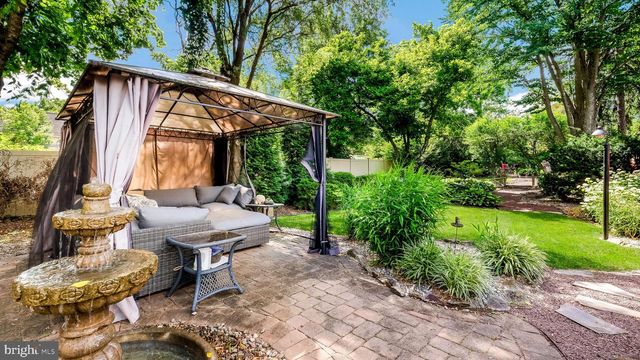 45 E BUTLER AVE, Doylestown, PA 18901