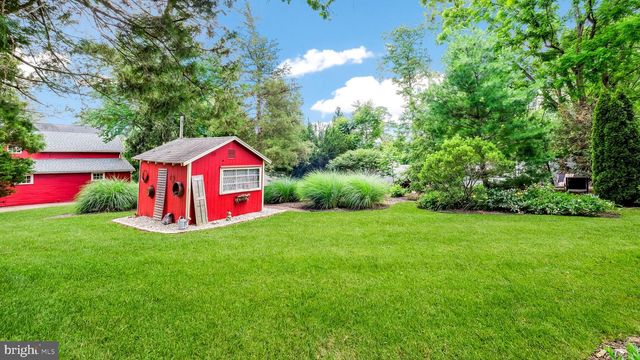 45 E BUTLER AVE, Doylestown, PA 18901
