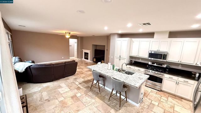 76 Tampico Ct, Bay Point, CA 94565