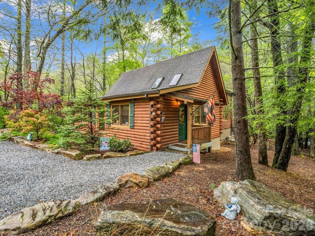 1040 Soquili Drive, Brevard, NC 28712