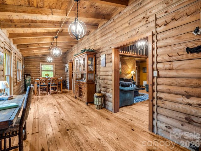 1040 Soquili Drive, Brevard, NC 28712