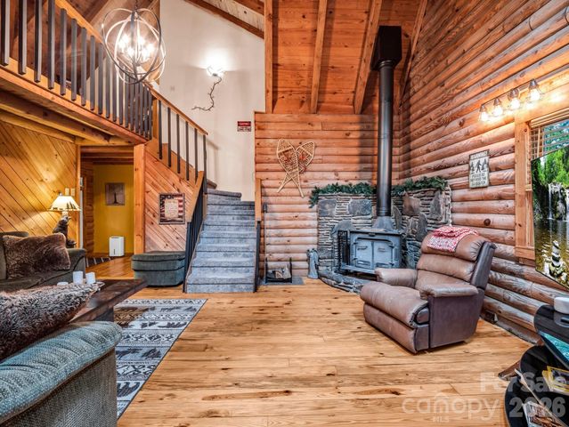 1040 Soquili Drive, Brevard, NC 28712