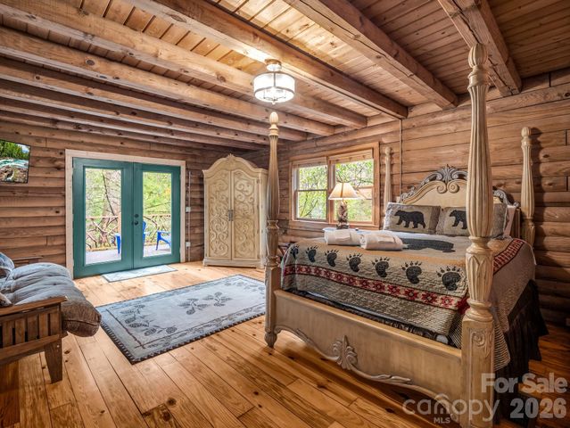 1040 Soquili Drive, Brevard, NC 28712