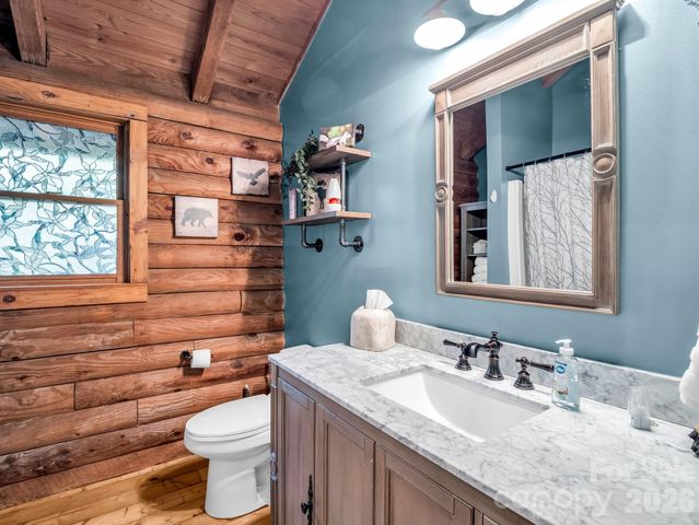 1040 Soquili Drive, Brevard, NC 28712