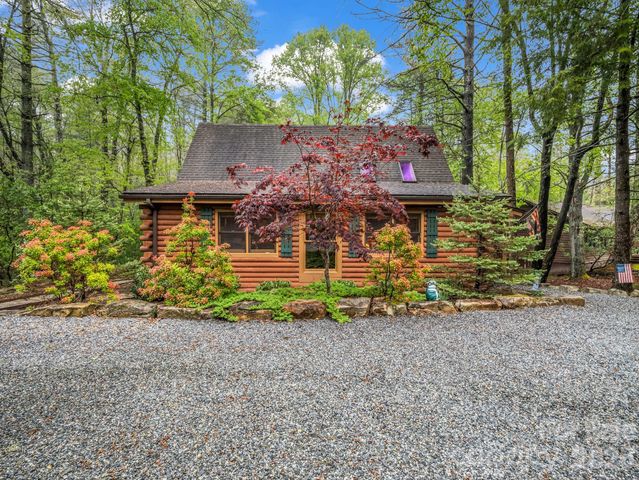 1040 Soquili Drive, Brevard, NC 28712