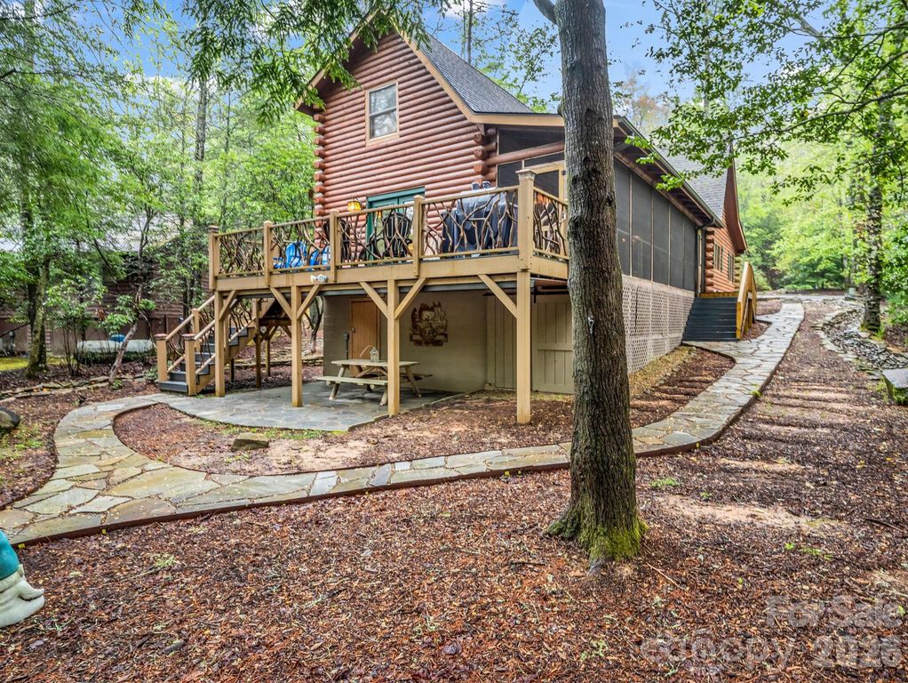 1040 Soquili Drive, Brevard, NC 28712