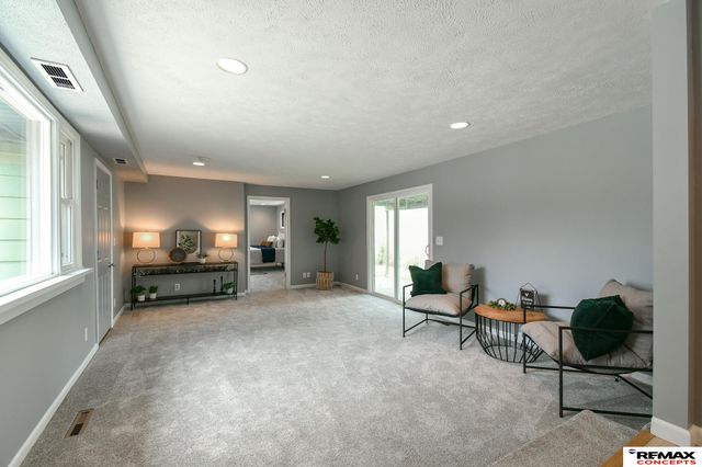 4500 Pioneers Boulevard, Lincoln, NE 68506