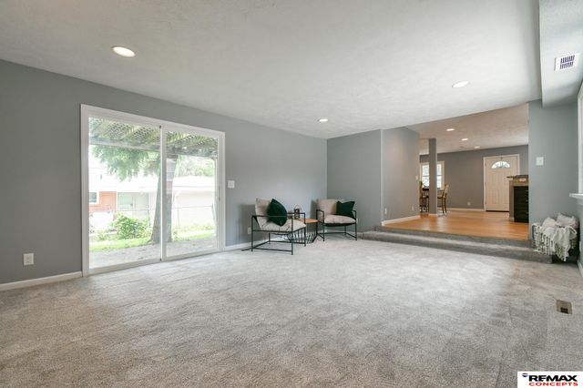 4500 Pioneers Boulevard, Lincoln, NE 68506
