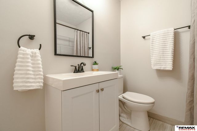4500 Pioneers Boulevard, Lincoln, NE 68506