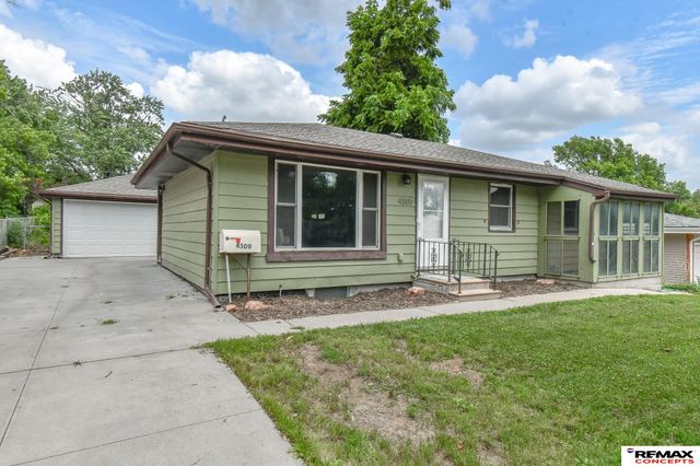 4500 Pioneers Boulevard, Lincoln, NE 68506