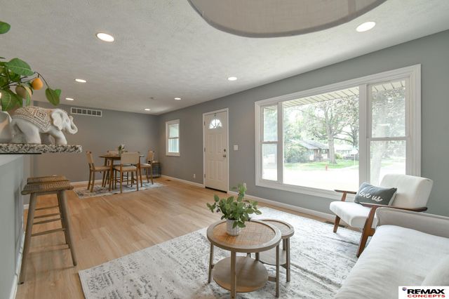 4500 Pioneers Boulevard, Lincoln, NE 68506