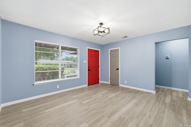 7126 Westbriar, San Antonio, TX 78227