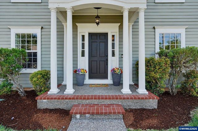 5490 Woodmill Dr SE, Salem, OR 97306