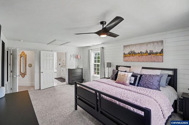5490 Woodmill Dr SE, Salem, OR 97306