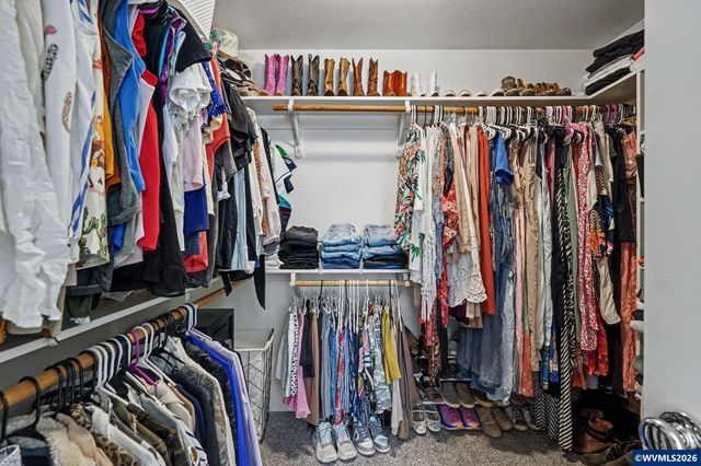 5490 Woodmill Dr SE, Salem, OR 97306
