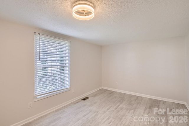 106 S Dalton Street, Gastonia, NC 28052