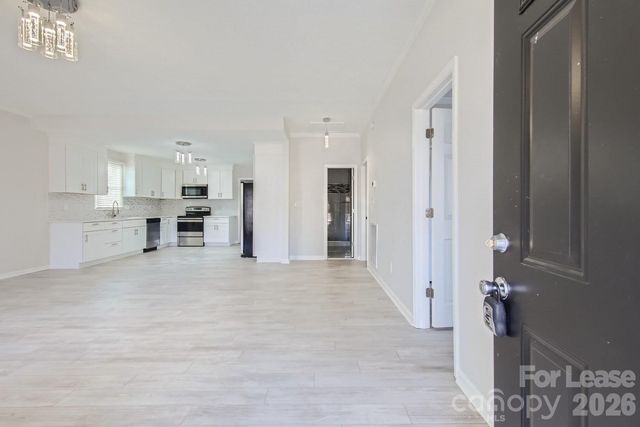 106 S Dalton Street, Gastonia, NC 28052
