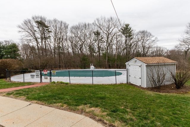 809 Franklin Crossing Rd 809, Franklin, MA 02038