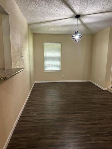 6718 Live Oak Drive, Rosharon, TX 77583