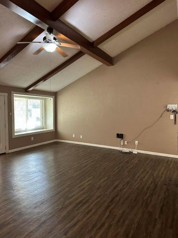 6718 Live Oak Drive, Rosharon, TX 77583