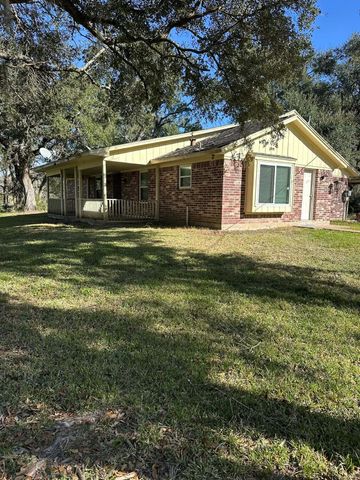 6718 Live Oak Drive, Rosharon, TX 77583