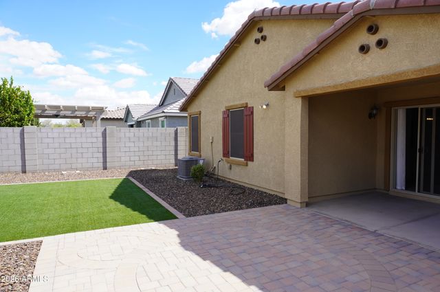 654 E BUCKINGHAM Avenue, Gilbert, AZ 85297