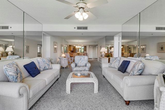 401 S Seas Drive 203, Jupiter, FL 33477