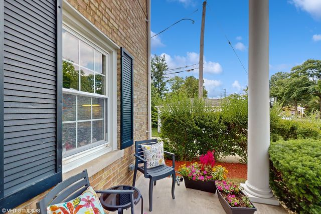 7215 N Olcott Avenue, Chicago, IL 60631