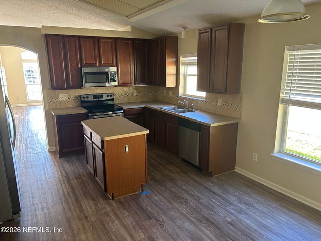 1425 LAUREL OAK Drive, Fleming Island, FL 32003