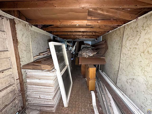 1312 NW Van Buren ST, Topeka, KS 66608