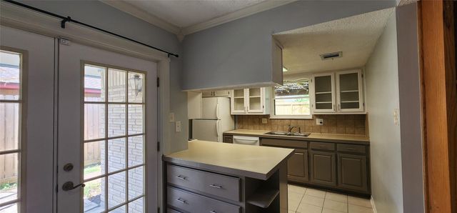 2527 Meandering Trail, Houston, TX 77339
