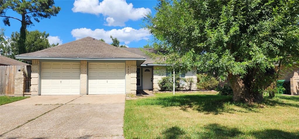 2527 Meandering Trail, Houston, TX 77339