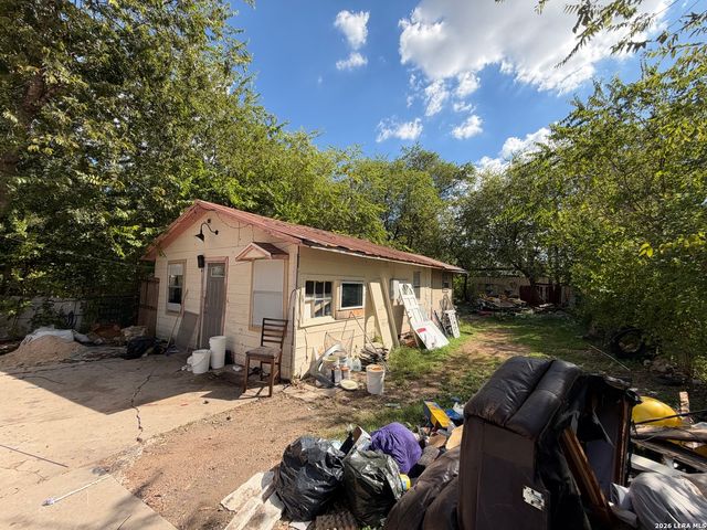 1030 W RIDGEWOOD CT, San Antonio, TX 78201