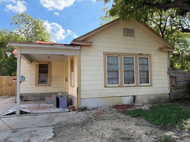 1030 W RIDGEWOOD CT, San Antonio, TX 78201