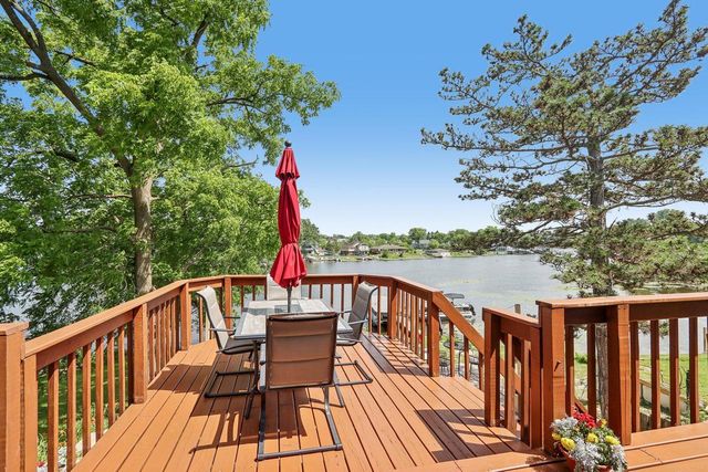 131 Riverside DRIVE, Waterford, WI 53185
