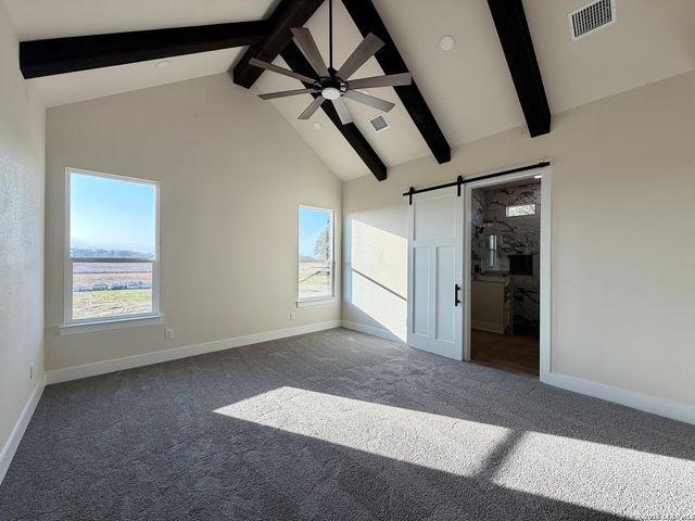 712 County Road 320, Floresville, TX 78114