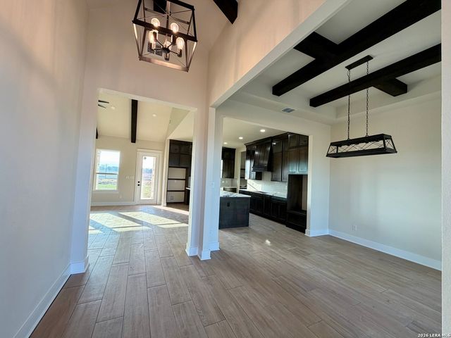 712 County Road 320, Floresville, TX 78114