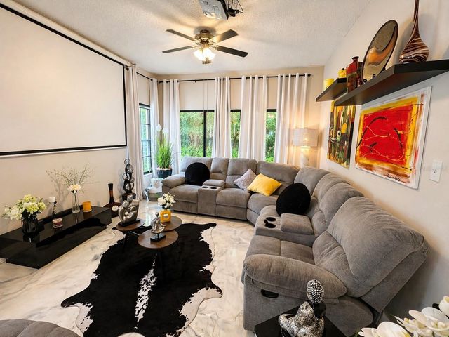 11529 PUMPKIN SEED COURT, Orlando, FL 32821