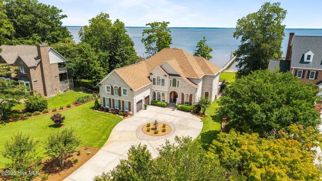 216 Drake Landing, New Bern, NC 28560