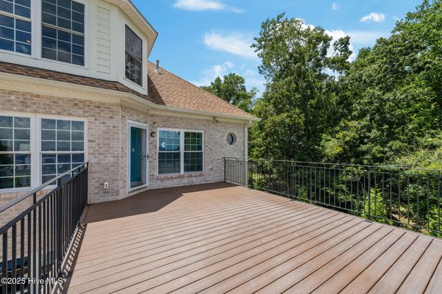 216 Drake Landing, New Bern, NC 28560