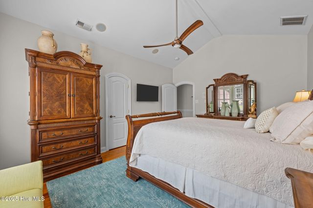 216 Drake Landing, New Bern, NC 28560