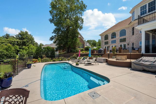 216 Drake Landing, New Bern, NC 28560