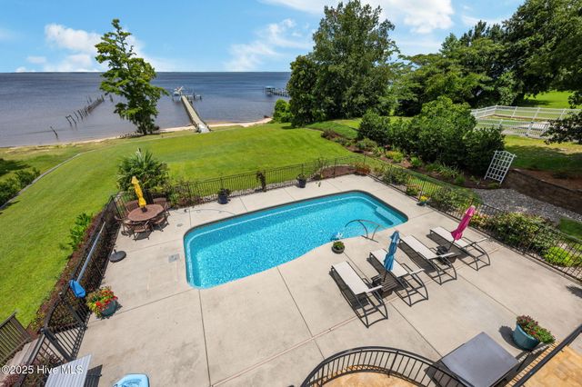 216 Drake Landing, New Bern, NC 28560