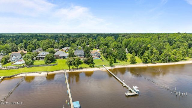216 Drake Landing, New Bern, NC 28560